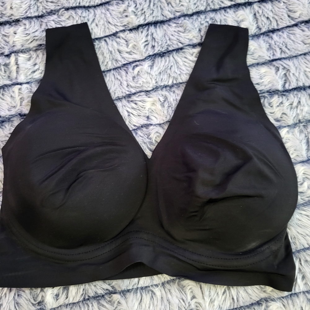 True & Co. Black Wireless‎ Bra XS full Cup
